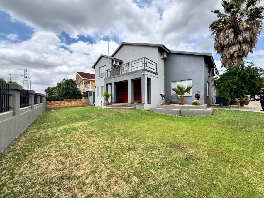 6 Bedroom Property for Sale in Orkney North West